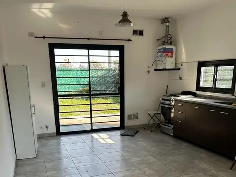 Casa 3 ambientes con 2 baños