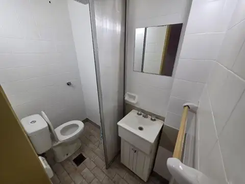 Casa en Alquiler en Haedo, $ 600.000