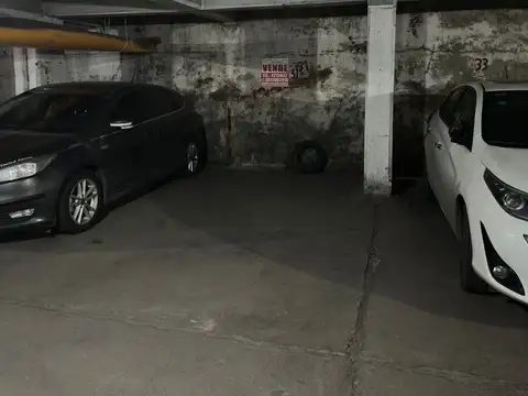 VENTA COCHERA EN BARRIO SUR