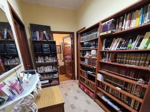 Depto Tipo Casa 6 ambientes con 1 baño