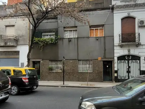 Bulnes e/ Avenida Diaz Velez y Potosí