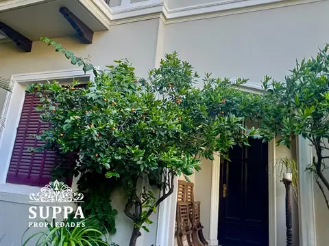 Casa en venta Vergara  al 800