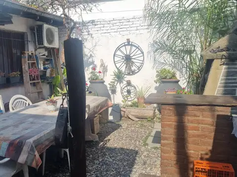 Excelente casa 3 ambientes cerca estacion!