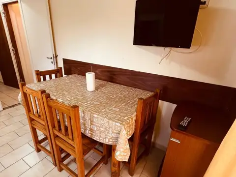 Depto Tipo Casa en Alquiler Temporal con 1 cocheras