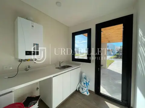 Casa en venta en Pilara con posible financiacion - Tilbury - Pilar - URDAPILLETA PROPIEDADES