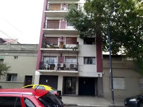 VENTA COCHERA  22 M2 CUBIERTA VILLA DEL PARQUE