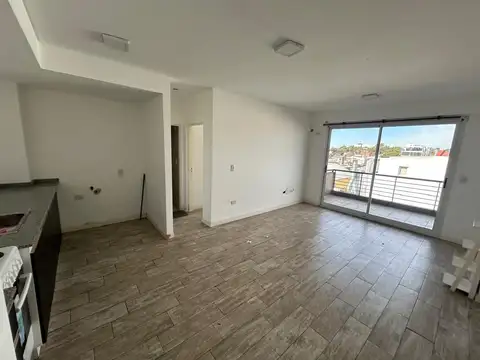 DEPARTAMENTO DOS AMBIENTES EN ALQUILER EN AVELLANEDA