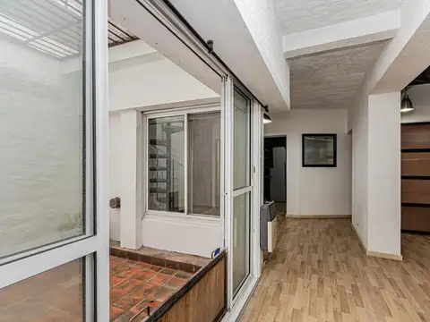 Depto Tipo Casa en Venta en Versalles, USD 137.000