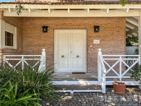 Casa en Venta con 1 cochera