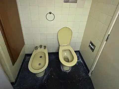 Depto Tipo Casa 5 ambientes con 2 baños