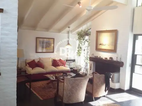 Casa en Venta en La Horqueta, USD 425.000