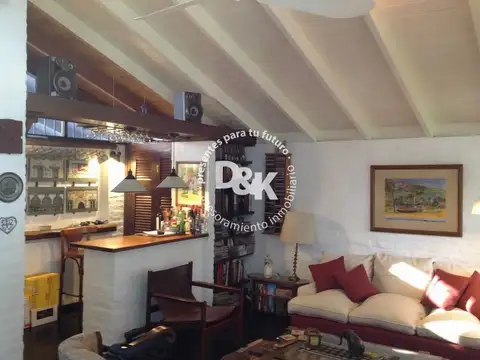 Casa en Venta con 1 cochera