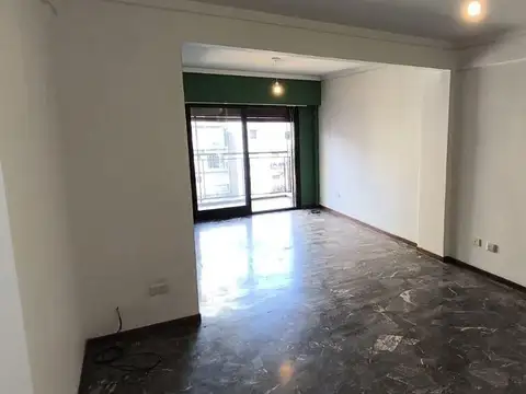 Alquiler, Departamento, 4 Ambientes, Dependencia, Balcón, Lavadero, Cochera, Villa Urquiza