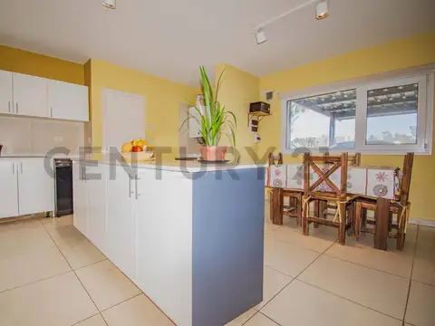 Departamento en Venta con 2 cocheras
