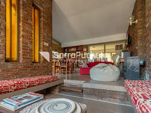 Venta casa 3 ½ ambientes en Castelar.