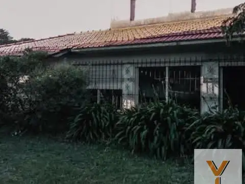 Casa en venta - 3 Dormitorios 2 Baños - Chapadmalal