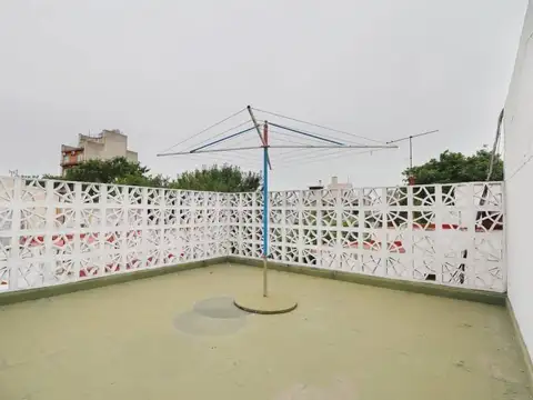 Depto Tipo Casa en Venta de 4 ambientes