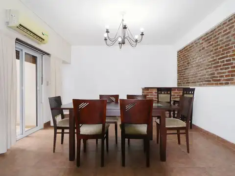 Depto Tipo Casa 4 ambientes con 2 baños