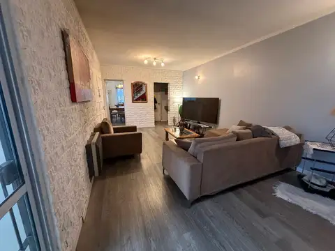 Depto Tipo Casa en Venta al Este