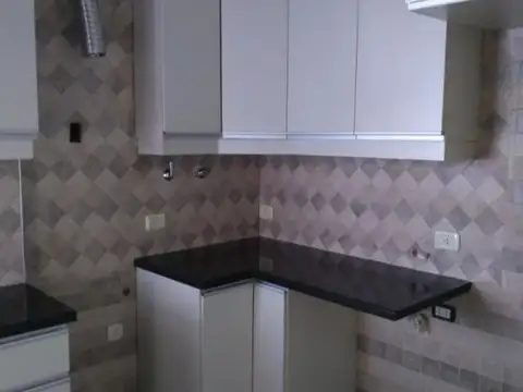 Depto Tipo Casa 2 ambientes con 1 baño