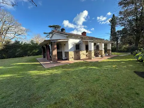 VENTA CASA QUINTA LA REJA 4 AMBIENTES PARQUE