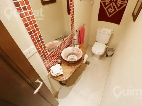 Exclusiva Residencia en 3 plantas en la mejor cuadra de Av. Melián Belgrano R