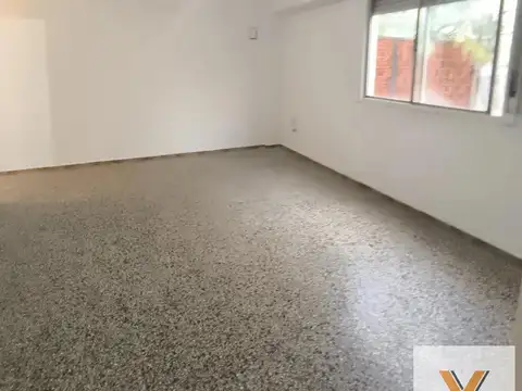 Depto Tipo Casa en Venta en Valentín Alsina, USD 68.000