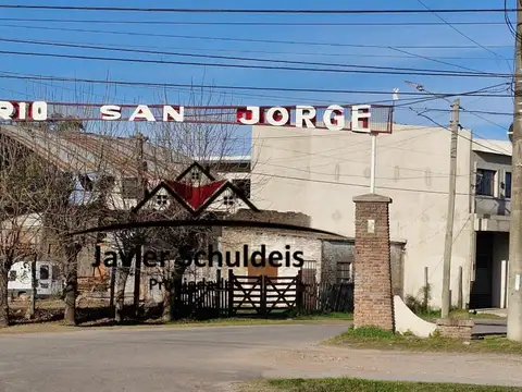 Vende Galpón de 200m2 con oficina, a 1000 de Au Luján-Junín.