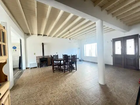 VENTA CASA 6 AMB CON PILETA, LA UNIÓN, EZEIZA