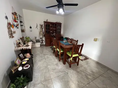 Emilio Zola 5800, Piso 1