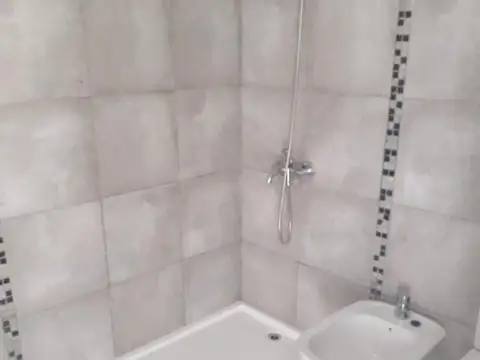 Santiago Del Estero 6856 , Piso 3