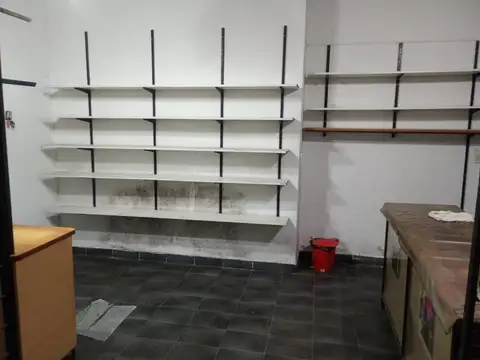 Local comercial 30mt2 - Ascasubi 5635, Carapachay.