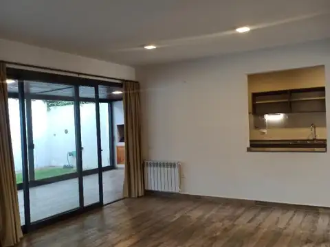Depto Tipo Casa en Venta de 4 ambientes