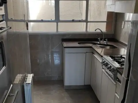 Alquilo Temporario En Palermo. Sobre Avenida Libertador.