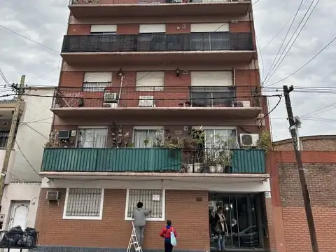 DEPARTAMENTO LATERAL DOS AMBIENTOS EXCLUSIVA ZONA