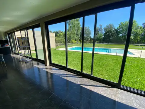 Casa en Venta en Santa Irene, USD 355.000