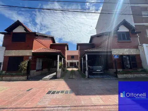 Dúplex en venta de 3 dormitorios c/ cochera en Costa Azul