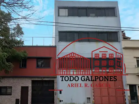 Galpòn 590m2 en 3 Plantas S/Lote 8.66x31