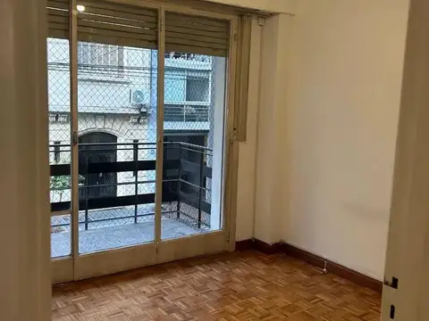 Ayacucho 600, Piso 1