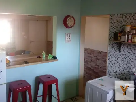 Casa 3 ambientes con 1 baño
