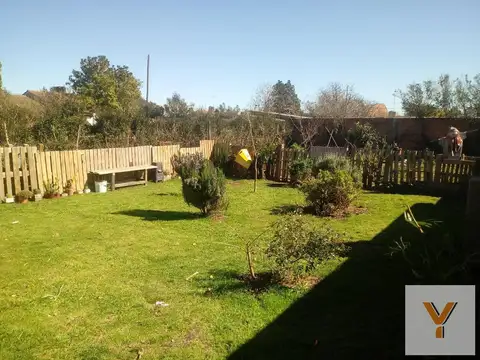 Casa en venta - 2 Dormitorios 1 Baño - Cochera - 538Mts2 - Balcarce