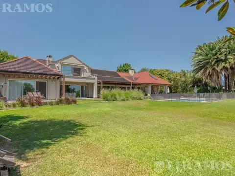 Casa en Venta de 5 dormitorios