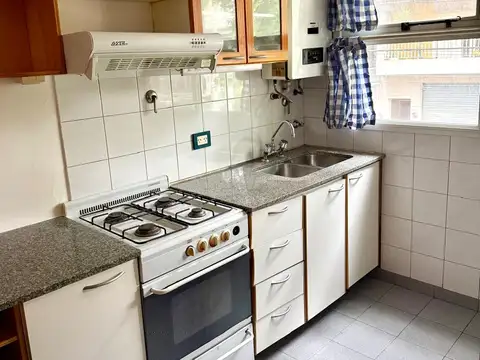 Departamento en Alquiler con 1 cocheras