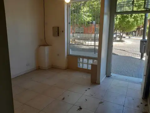Local en Alquiler 60 años