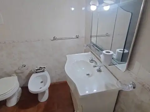 PH EN PLANTA BAJA AL FRENTE DE 3 AMBIENTES, CON ENTRADA INDEPENDIENTE