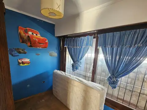 PH 4 AMBIENTES PLANTA ALTA  EN BARRIO SANTA MONICA