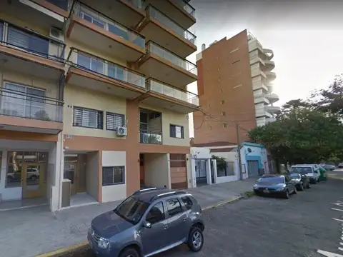 COCHERA EN VENTA CERCA DEL ESTADIO DE ROSARIO CENTRAL