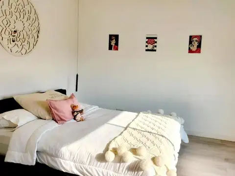 Casa en Venta con 6 cocheras