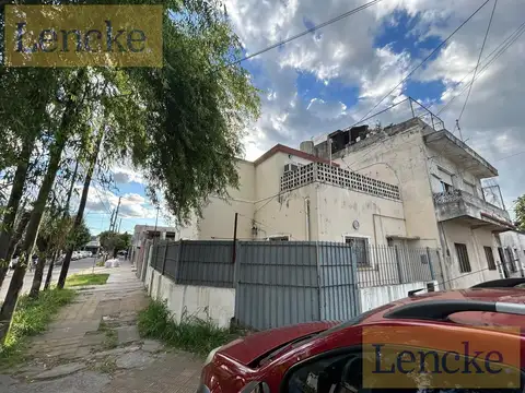 Boulogne, en venta, casa sobre lote propio con 2 dormitorios, ideal para mejorar