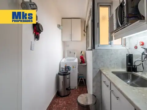 Venta. Departamento 3 ambientes. Balcon Corrido. La boca.